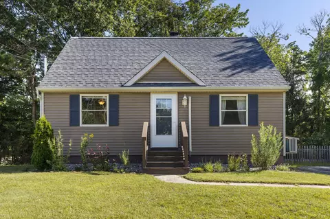 36 Merrymeeting Rd, Brunswick, ME 04011