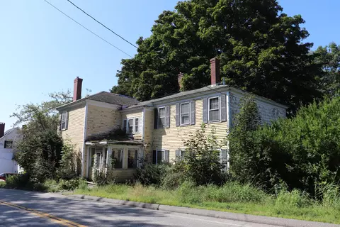 36 Central St, Bucksport, ME 04416