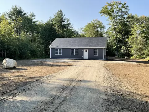 694 Mcgrath Pond Rd, Belgrade, ME 04917