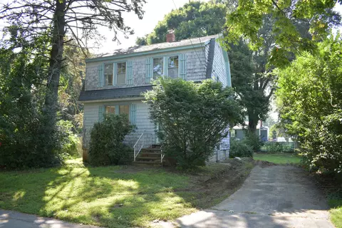 24 Elmwood Ave, South Portland, ME 04106