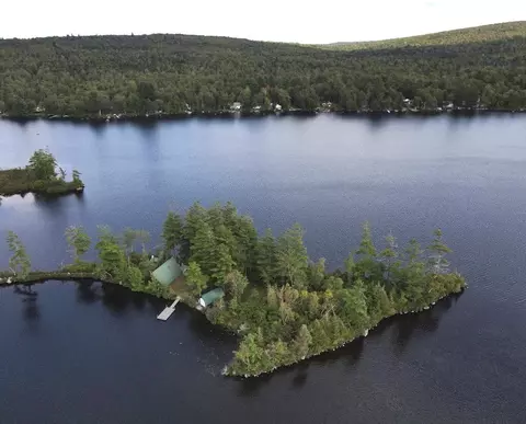 56 Marsh Rd, Lincoln, ME 04457