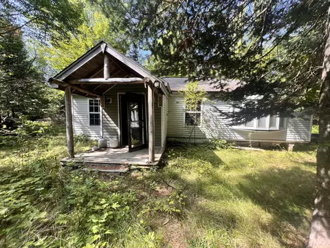 99 Stone Ridge Rd, Garland, ME 04939
