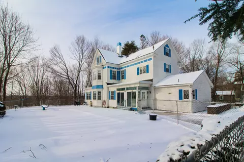 91 East Ave, Lewiston, ME 04240