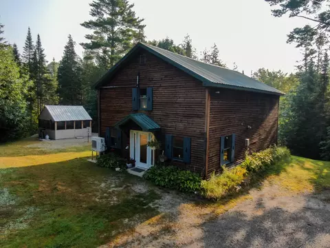 2 Downs Rd, Chester, ME 04457