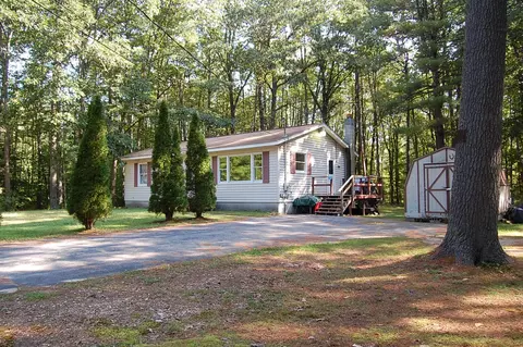 53 Shaws Mill Rd, Gorham, ME 04038