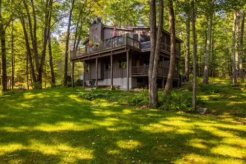 13 Top Hill Rd, Bridgton, ME 04009