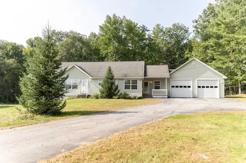 150 Pigeon Hill Rd, Mechanic Falls, ME 04256