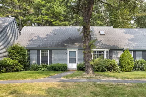 28 Ward Cir #28, Brunswick, ME 04011