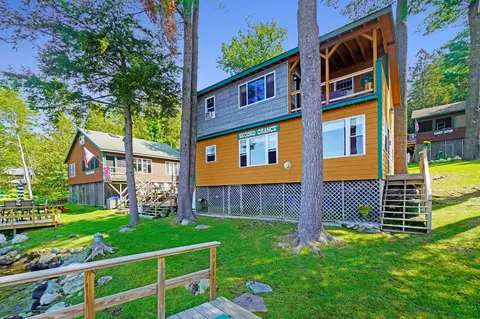 120 Sunny Shore Pl #2, Oakland, ME 04963