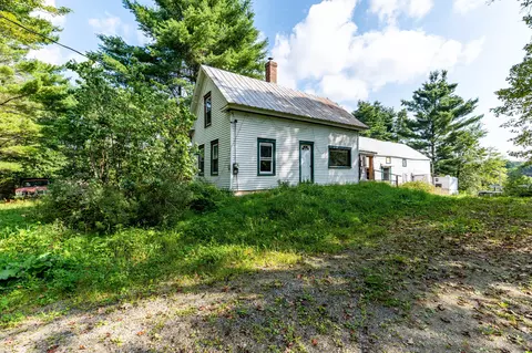 121 North Rd, Athens, ME 04912