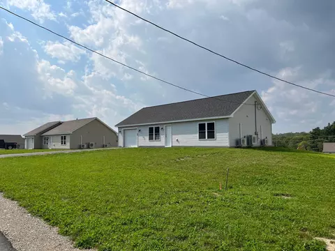 46 Stearns Farm Rd, Hampden, ME 04444