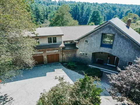 458 Haley Rd, Kittery Point, ME 03905