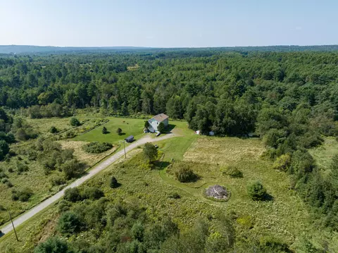 66 W Waldo Rd, Belfast, ME 04915