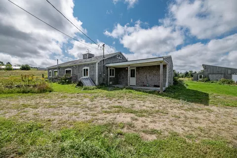 945 E Thorndike Rd, Thorndike, ME 04986