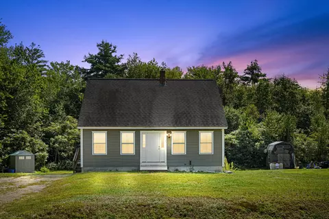 17 Prokey Dr, Limerick, ME 04048