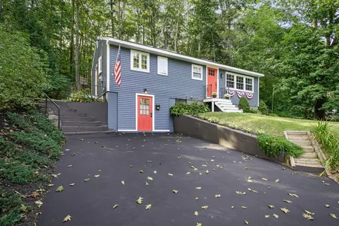 129 Narragansett St, Gorham, ME 04038