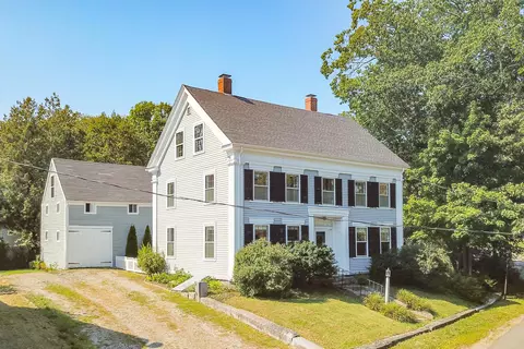 5 Medomak Ter, Waldoboro, ME 04572
