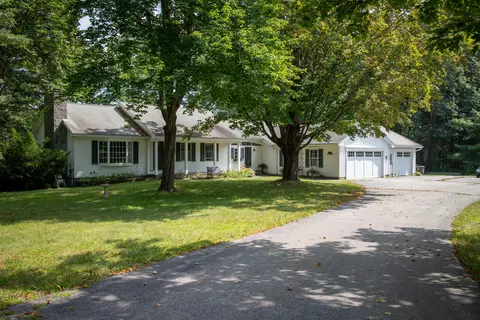 15 Arbor Xing, Kennebunk, ME 04043