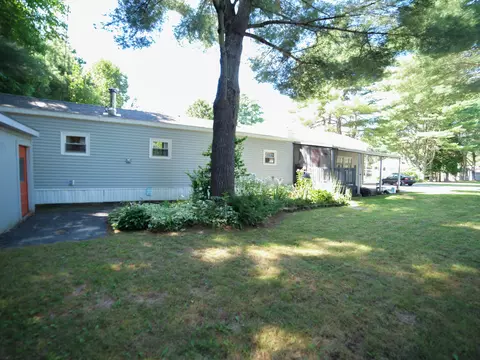 47 Monarch Dr, Augusta, ME 04330