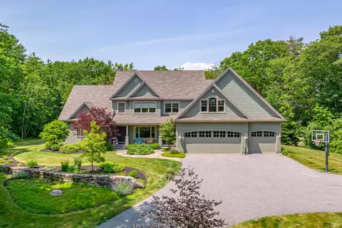 13 Peppergrass Rd, Cape Elizabeth, ME 04107