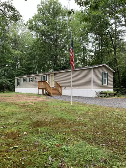 118 Upper Middle Rd, Lebanon, ME 04027