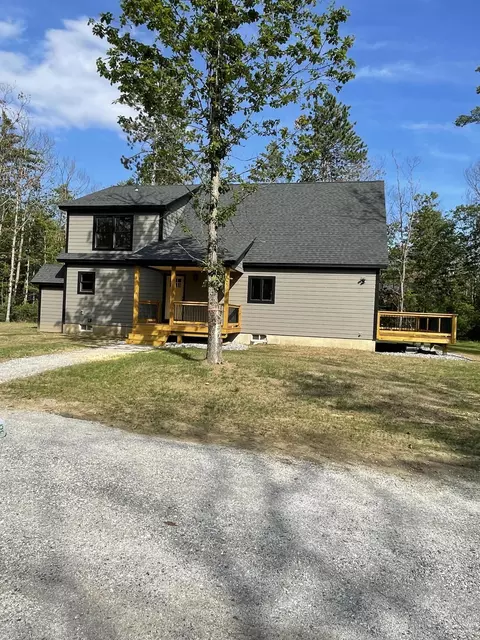 40 Jordan Woods Rd, Bethel, ME 04217