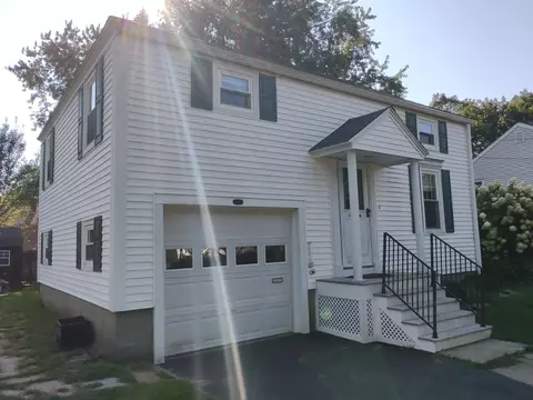 122 Massachusetts Ave, South Portland, ME 04106