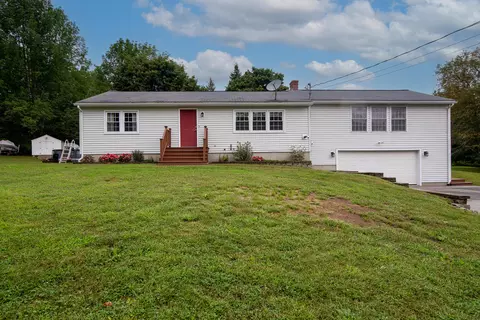 18 Emery Cir, Buxton, ME 04093