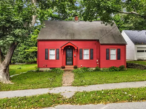 11 Fairview Ave, Augusta, ME 04330 photo 1
