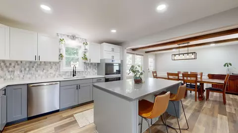 32 Park Rd, Windham, ME 04062
