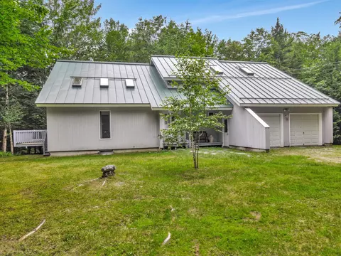 102 Chester Thwing Rd, Belgrade, ME 04917