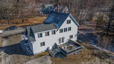 113 E Main St, Searsport, ME 04974
