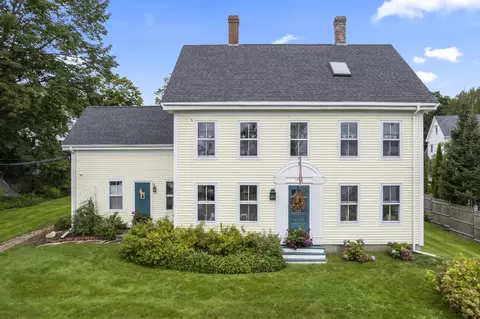 18 Federal St, Wiscasset, ME 04578