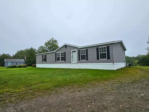 83 Mill St, Kingman, ME 04451