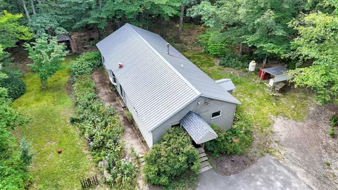 18 Taylors Trl, New Gloucester, ME 04260