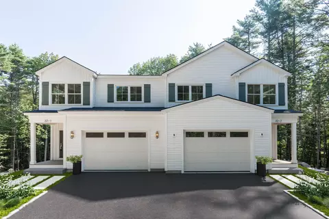 32 Brook Rd #2, Falmouth, ME 04105