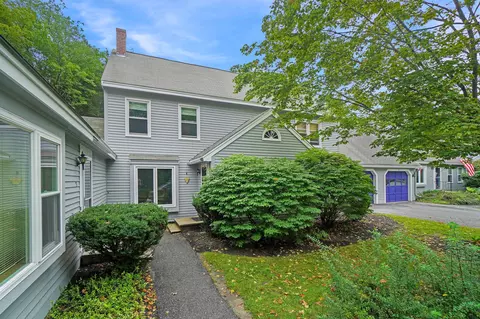 4 Ashbourne Ct #4, South Portland, ME 04106