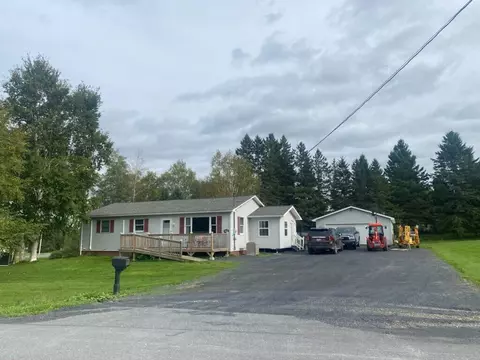 157 Lynne St, Van Buren, ME 04785