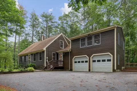 4 Cassie Ln, Poland, ME 04274