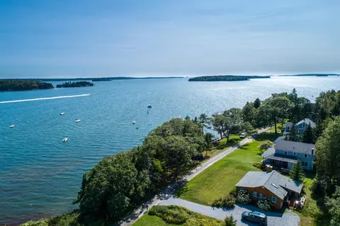 44 E Marginal Rd, Brunswick, ME 04011