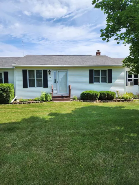15 Meadow View Ln #24, Winslow, ME 04901