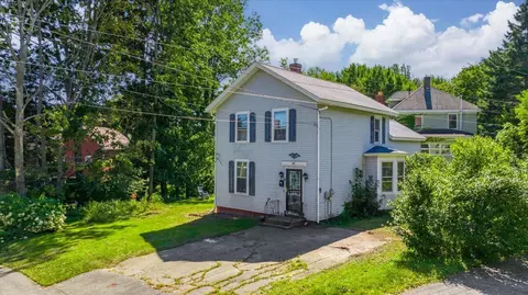 22 Lake St, Auburn, ME 04210