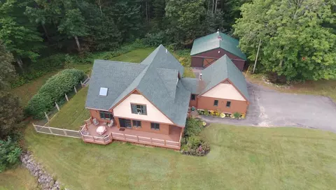 194 Marwick Rd, Farmington, ME 04938
