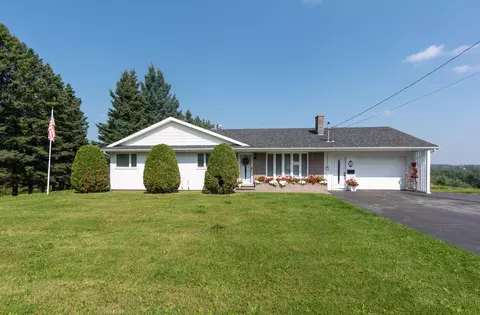 518 Main St, Grand Isle, ME 04746