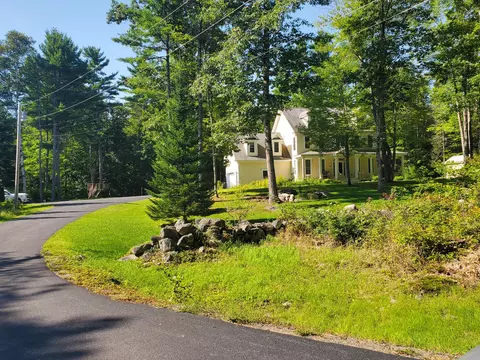 69 E Bucksport Rd, Orrington, ME 04474