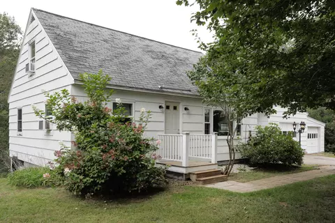 23 Old Sanford Rd, Berwick, ME 03901