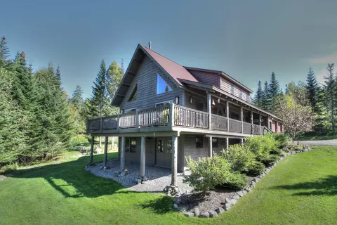 45 Spring Rd, Rangeley, ME 04970