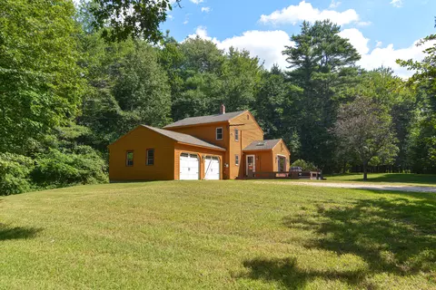 17 Blueberry Hill Rd, Alfred, ME 04002