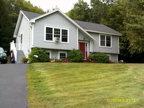 50 Hillside Dr, New Gloucester, ME 04260