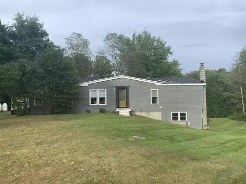 35 Montgomery Rd, Windham, ME 04062